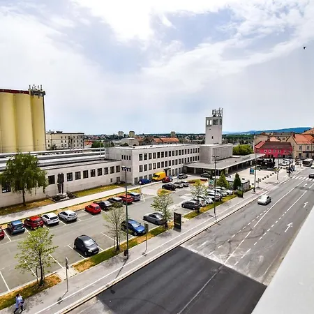 Centre Lux Apartment *