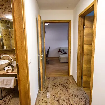 Centre Lux Apartment *